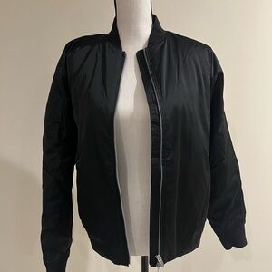 NWT Athleta Sateen Blouson Bomber Jacket Oversized Chic Fit Black Size Medium